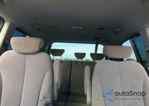 2014 Kia Sedona Lx z USA, uszkodzony, nr VIN KNDMG4C71E657475